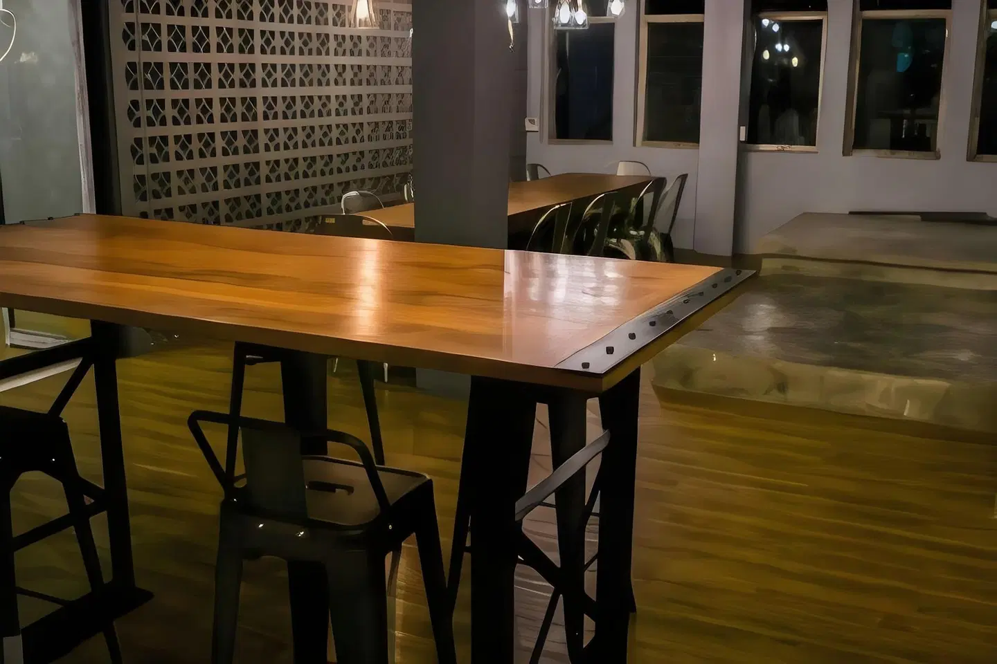Silom Space Hostel Bar