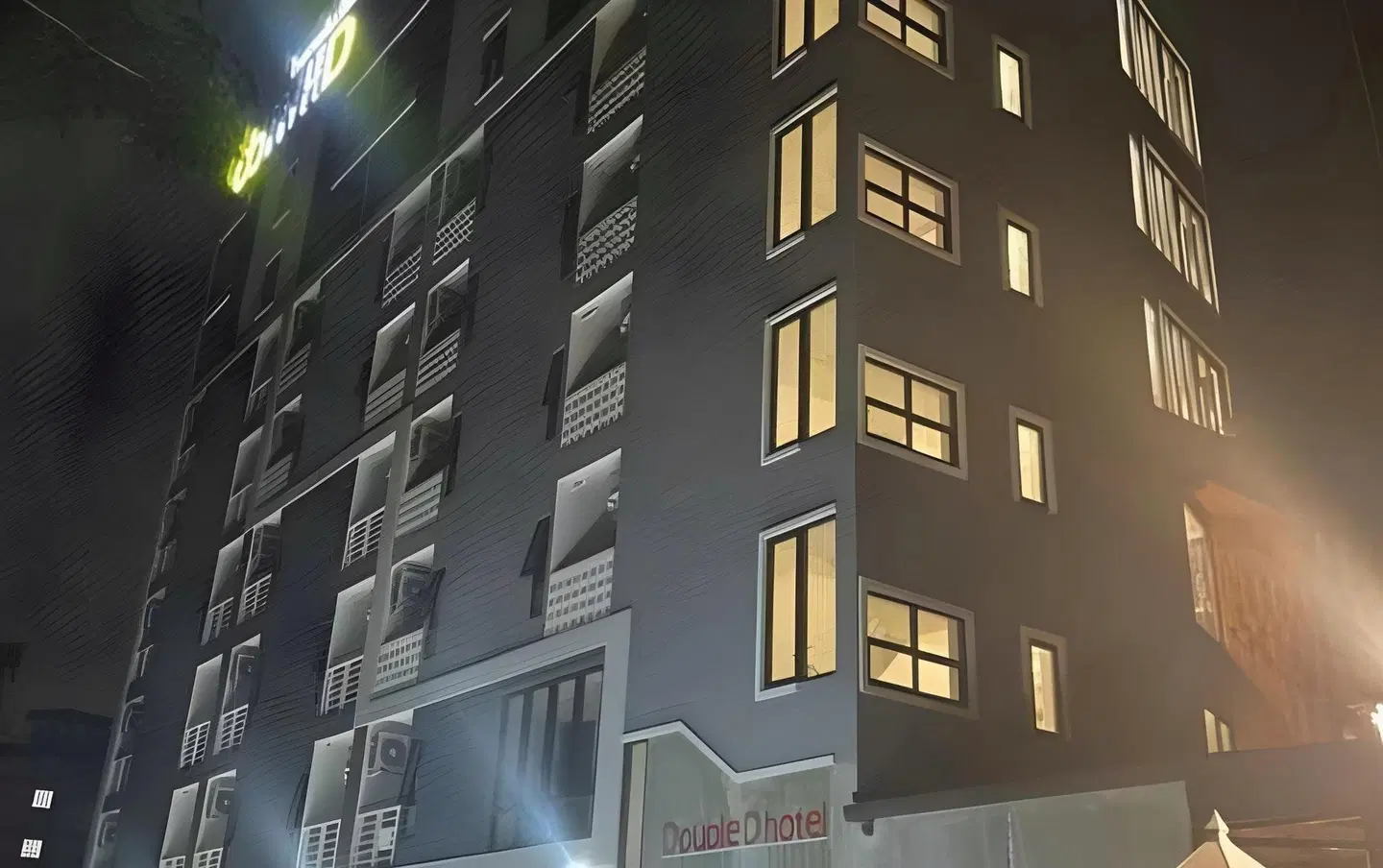Double D Hotel EXTERIOR