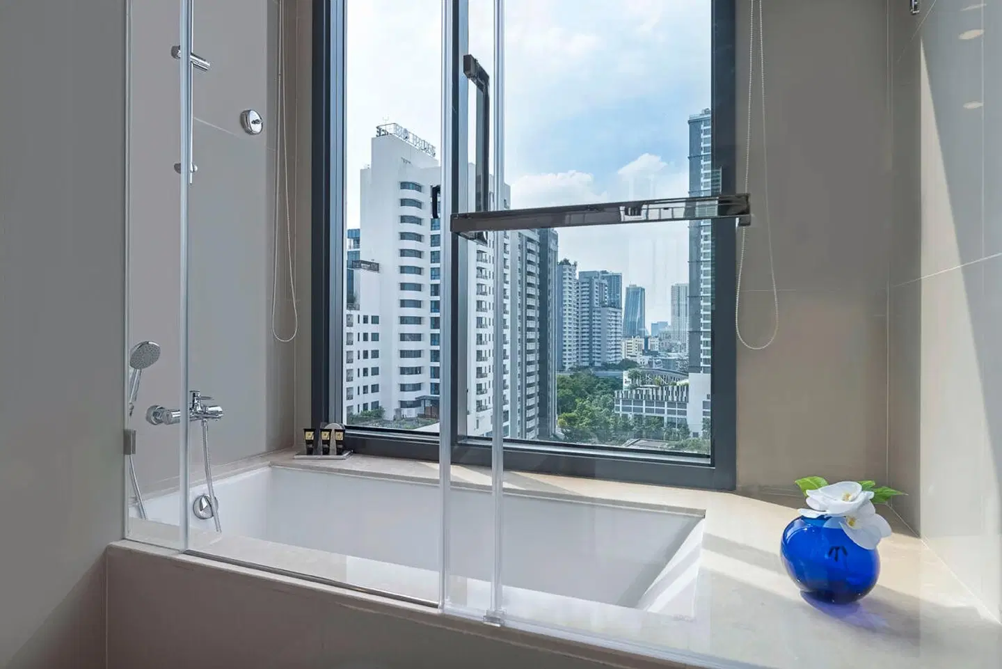 137 Pillars Suites & Residences Bangkok Badezimmer