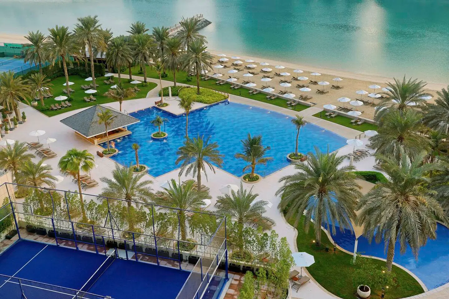 Beach Rotana Abu Dhabi OUTDOOR_POOL
