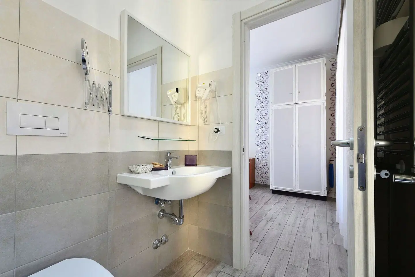 Marta Inn Rome Badezimmer
