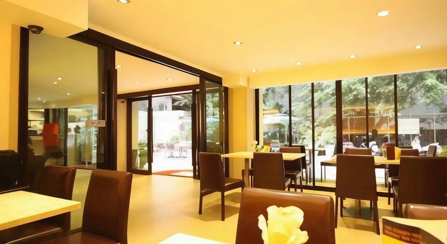 The Golden Ville Boutique Hotel ROOM_EXAMPLE