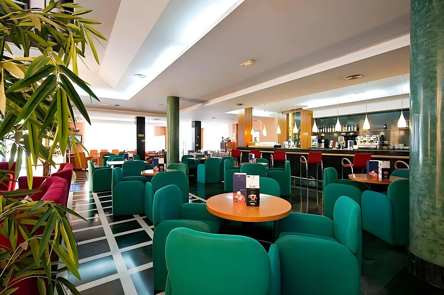 Elba Vecindario Aeropuerto Business & Convention Hotel Bar