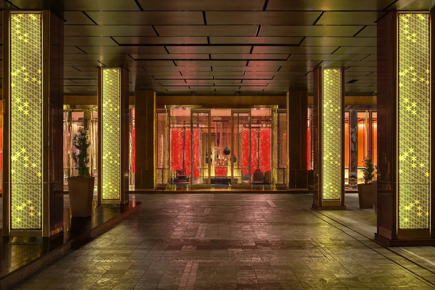 Renaissance Bangkok Ratchaprasong Hotel EXTERIOR
