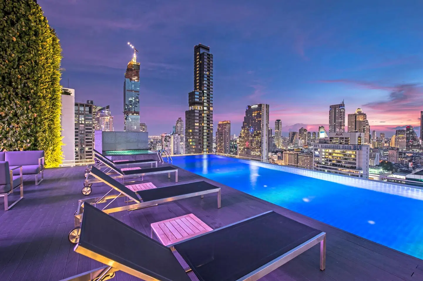 Amara Bangkok OUTDOOR_POOL
