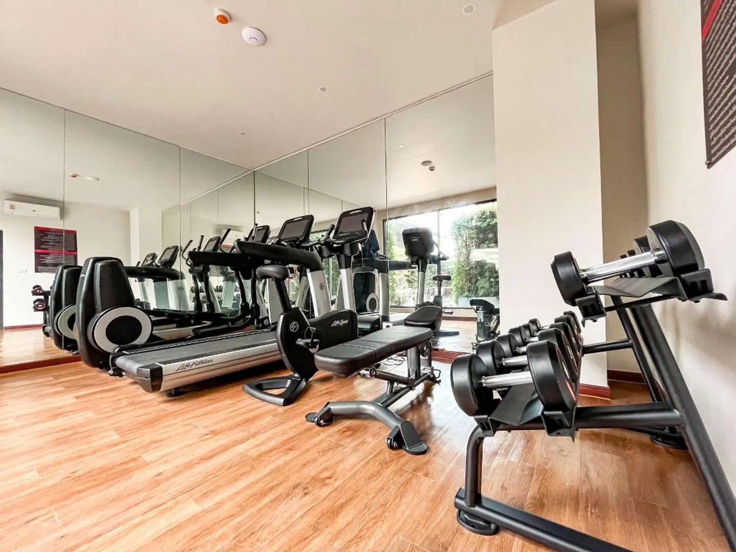 SureStay By Best Western Iconic Ari Jatujak SPORTS_AND_LEISURE