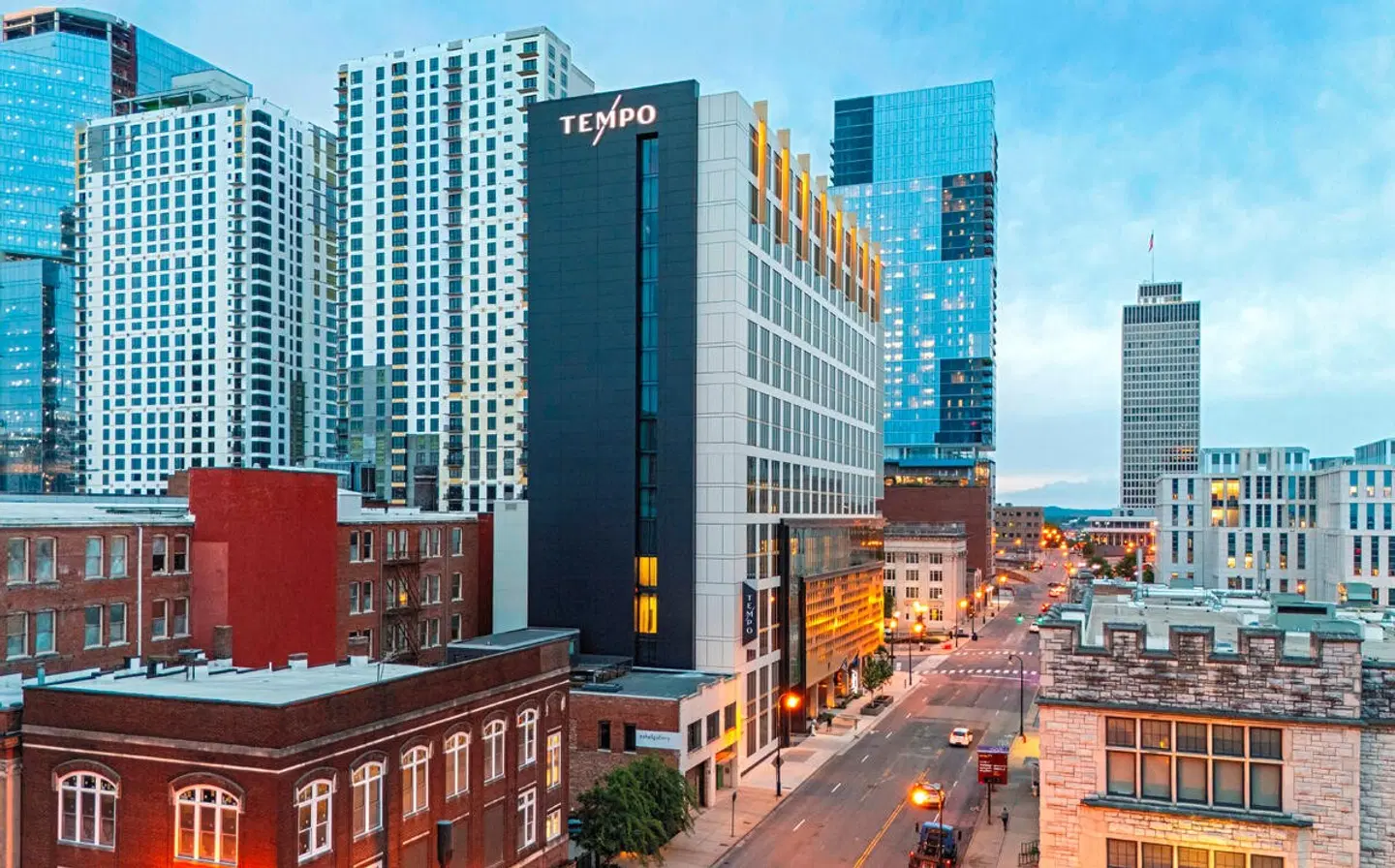 Tempo by Hilton Nashville Downtown EXTERIOR