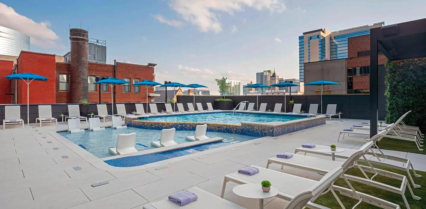 Tempo by Hilton Nashville Downtown OUTDOOR_POOL