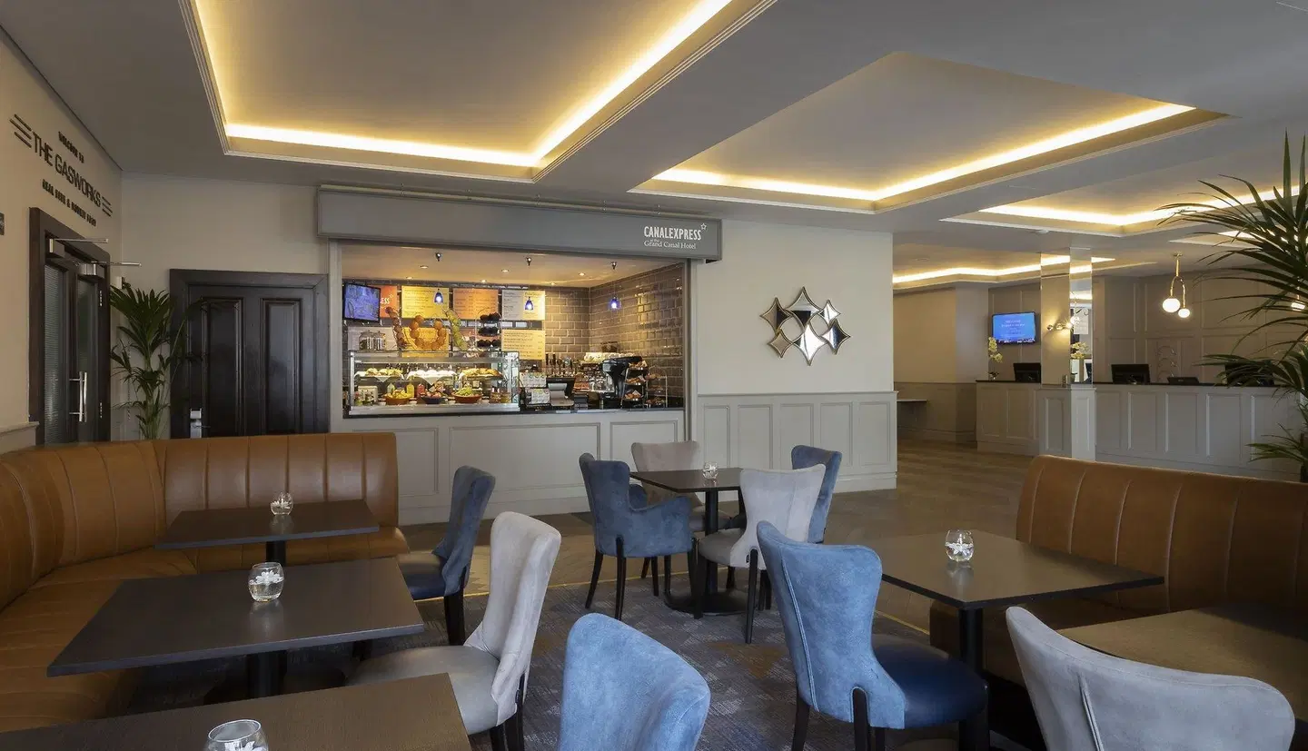 Grand Canal Bar