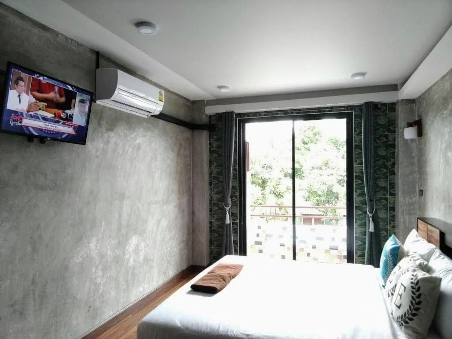 WEE HOSTEL ROOM_EXAMPLE
