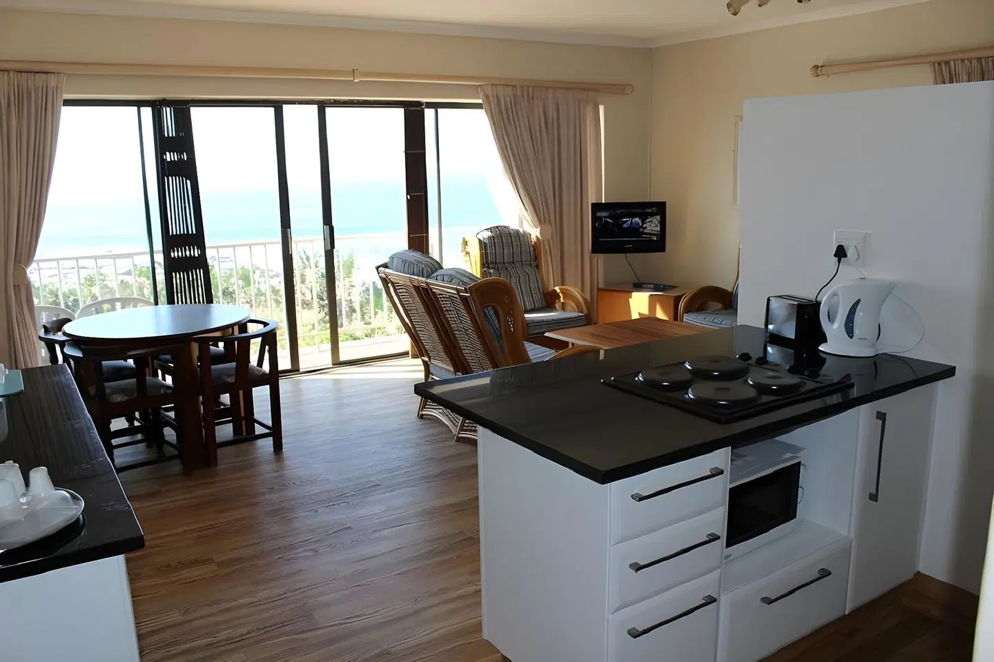 Glenmore Sands ROOM_EXAMPLE