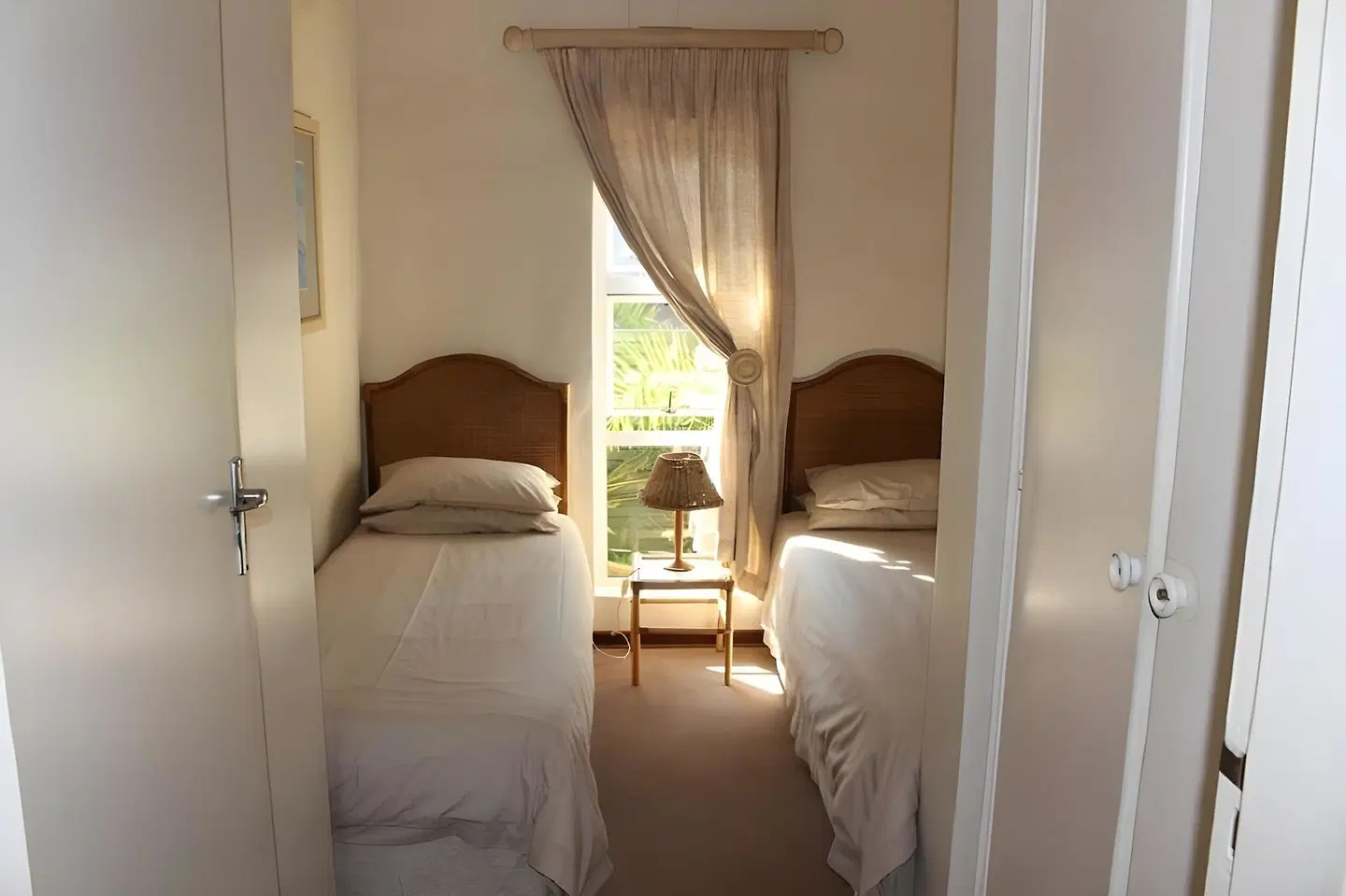 Glenmore Sands ROOM_EXAMPLE