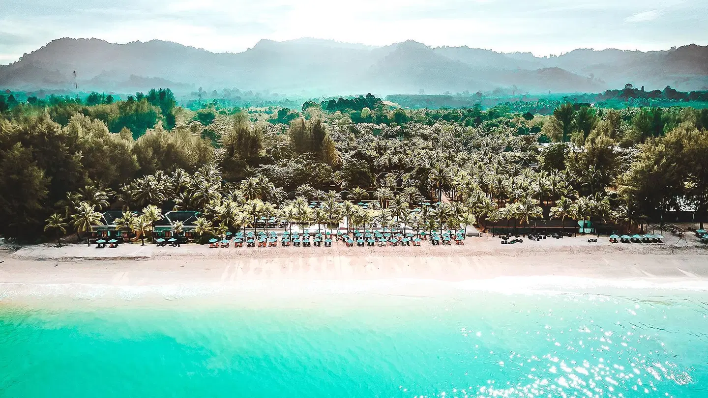ananea Beyond Khaolak Strand