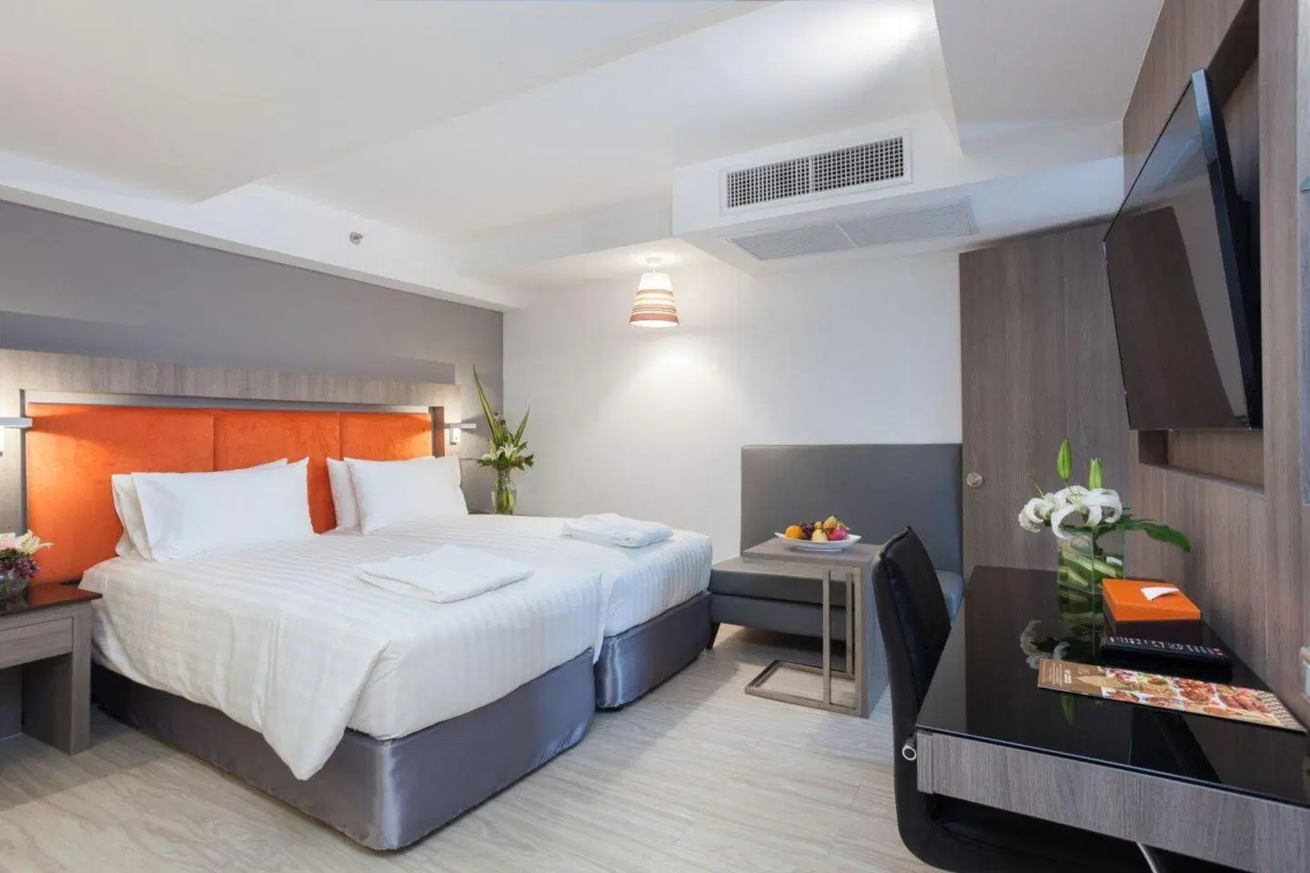 Grand 5 Hotel & Plaza Sukhumvit Bangkok ROOM_EXAMPLE