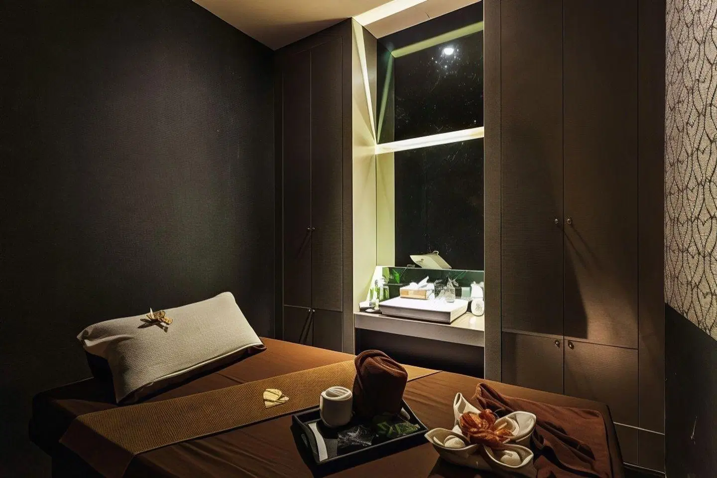 Grand 5 Hotel & Plaza Sukhumvit Bangkok HEALTH_BEAUTY