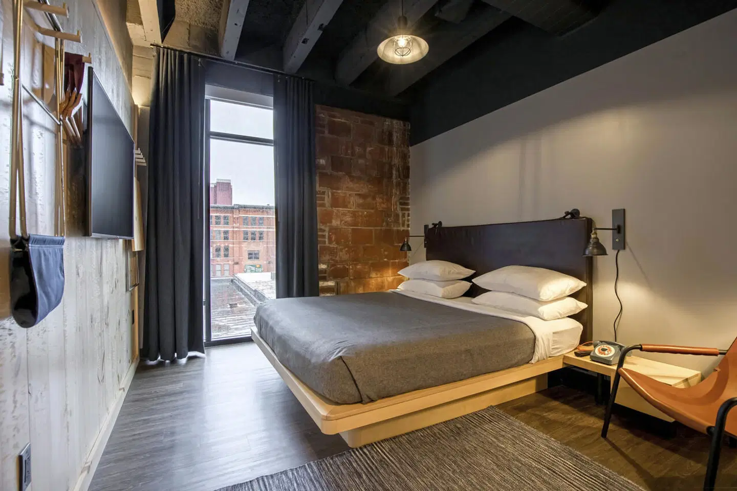 Moxy Nashville Downtown ROOM_EXAMPLE