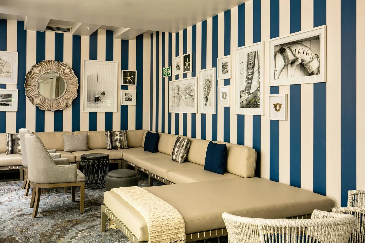 Protea Hotel by Marriott Durban Umhlanga LOUNGE_LOBBY