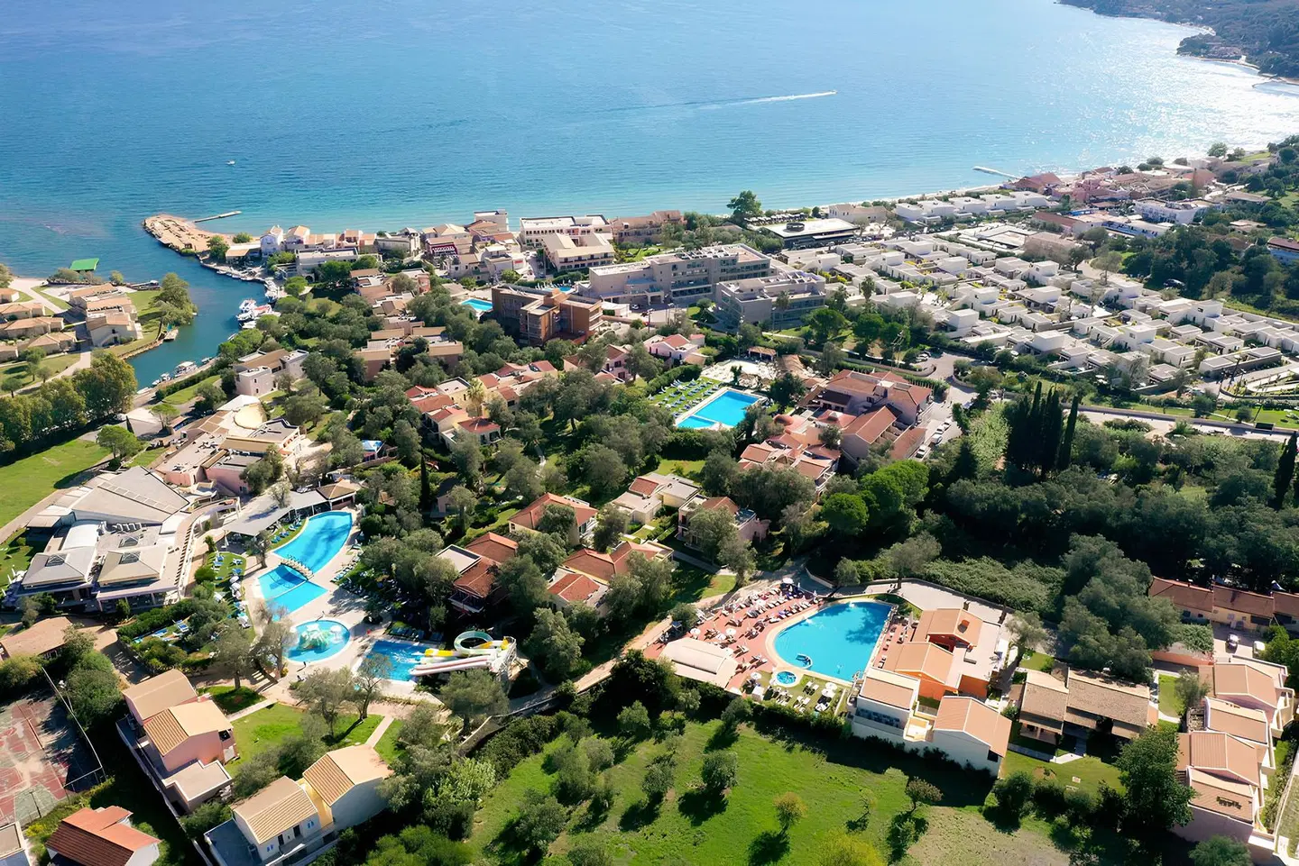 Apollo Corfu EXTERIOR
