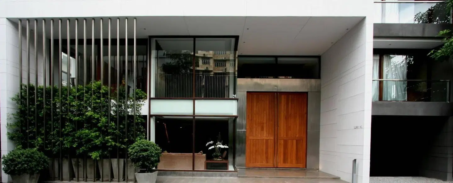 Luxx XL at Langsuan EXTERIOR