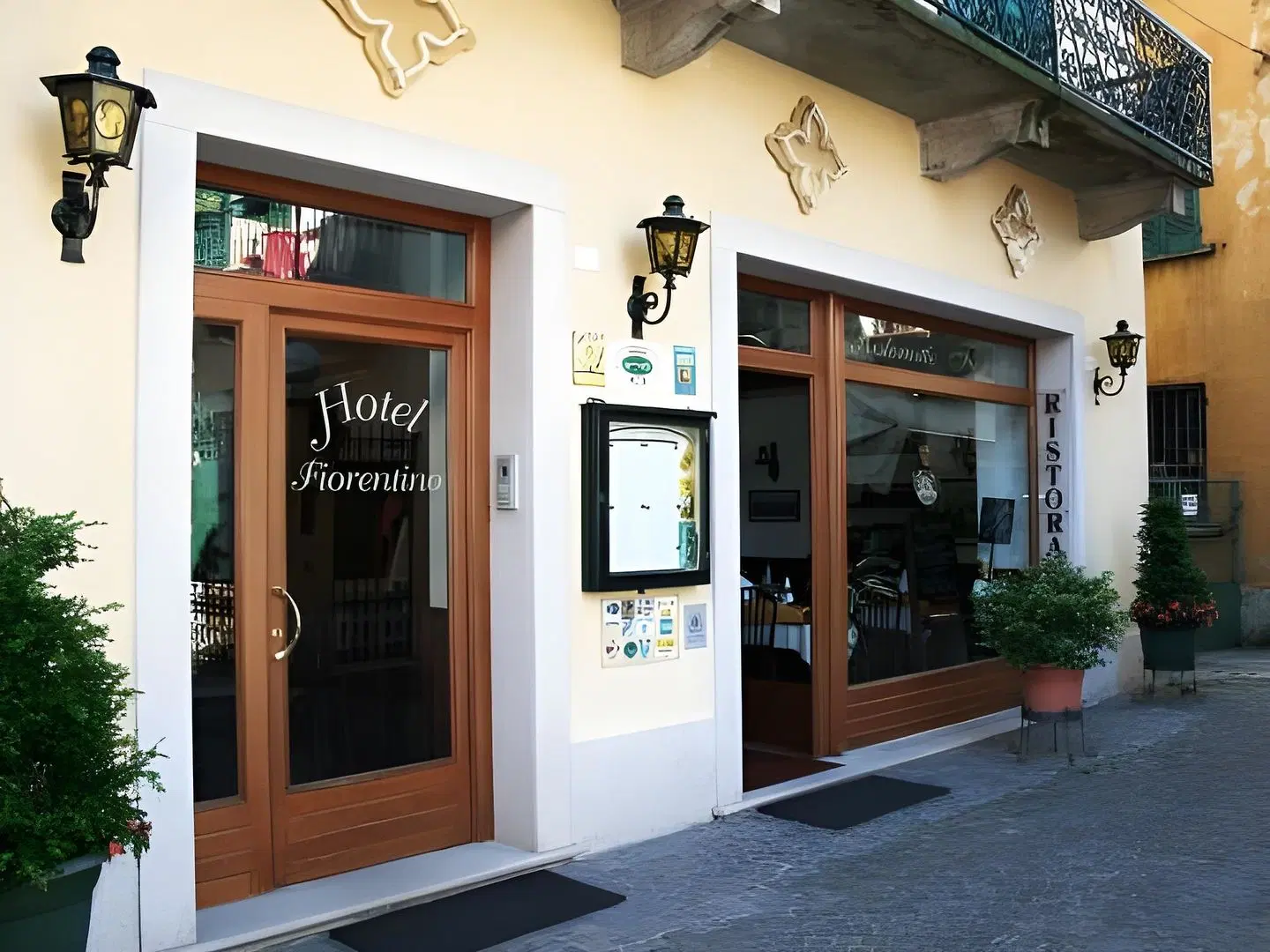 Hotel Ristorante Fiorentino EXTERIOR