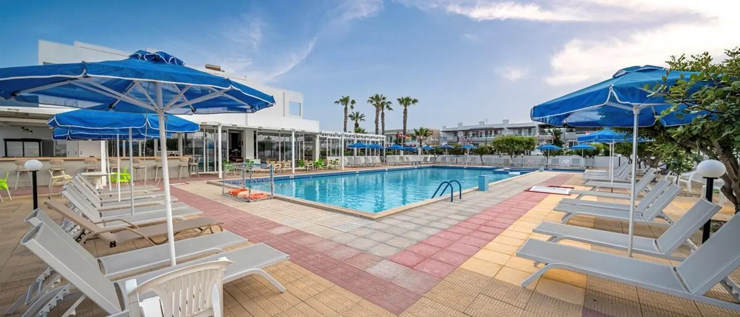 Tropical Sol OUTDOOR_POOL