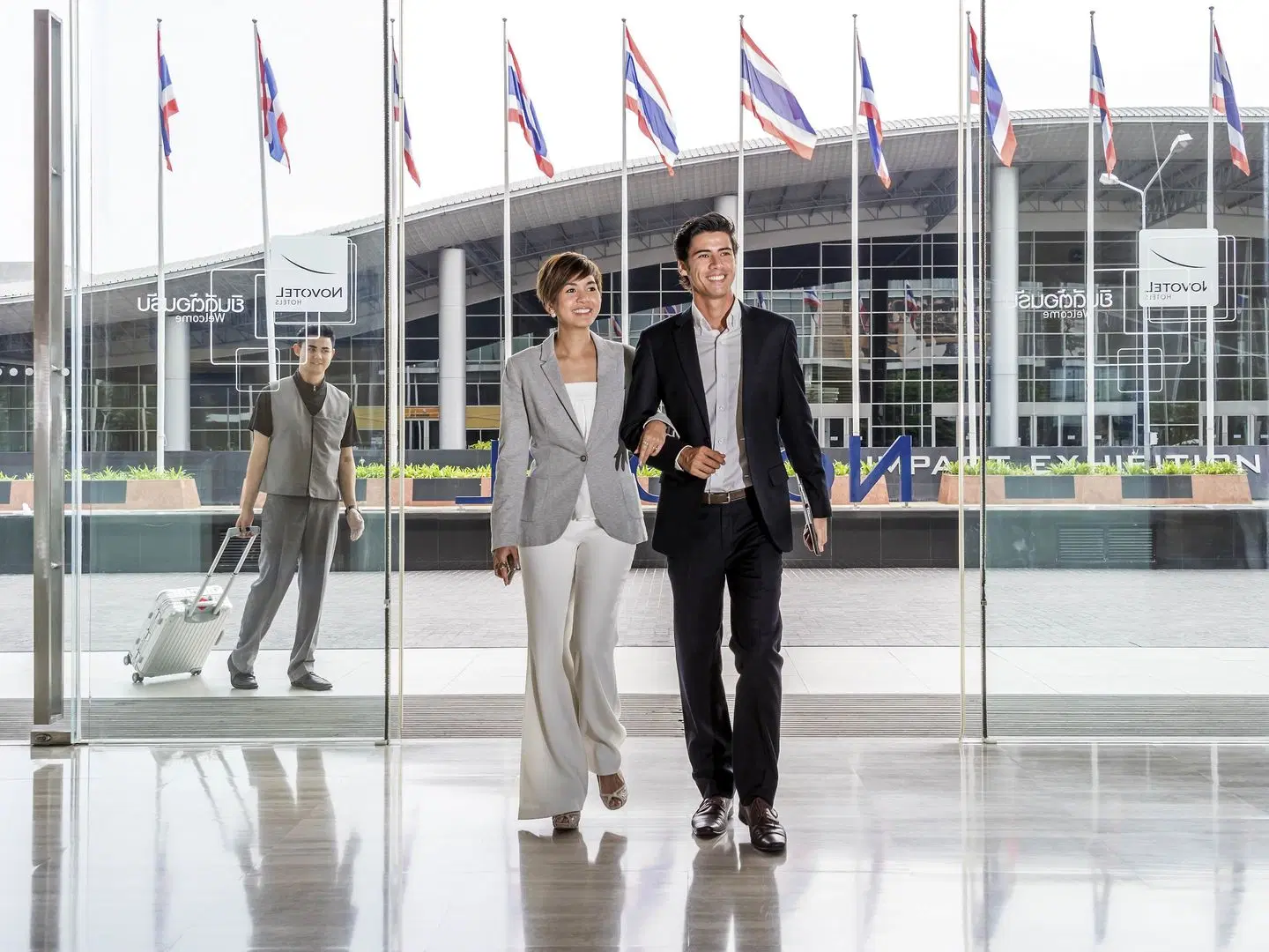 Novotel Bangkok Impact Hotel PEOPLE