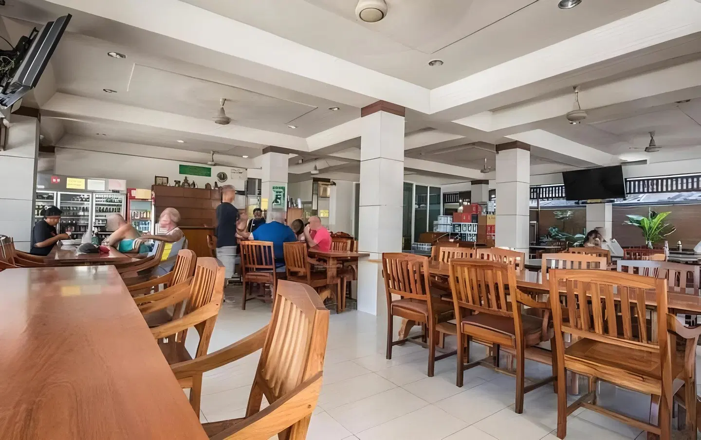 Nikom Court Restaurant