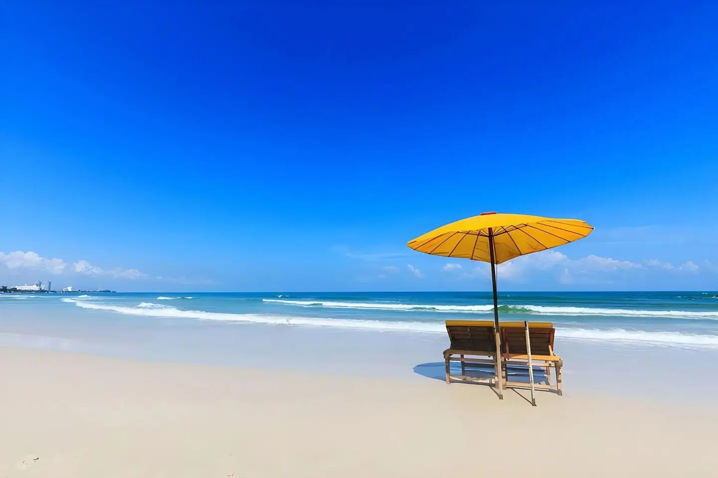 Marrakesh Hua Hin Resort & Spa Strand