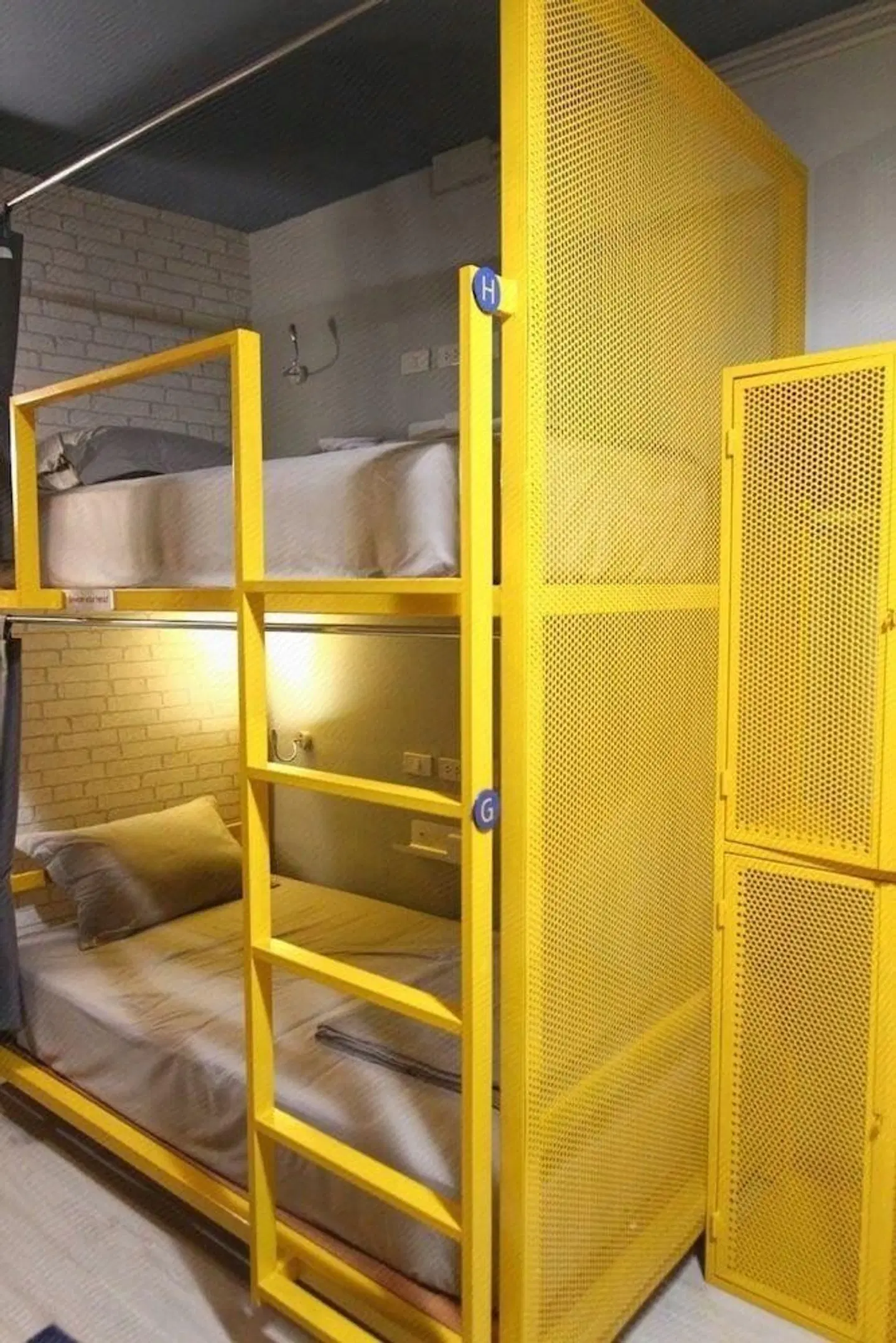 The Moon Hostel Huahin Badezimmer