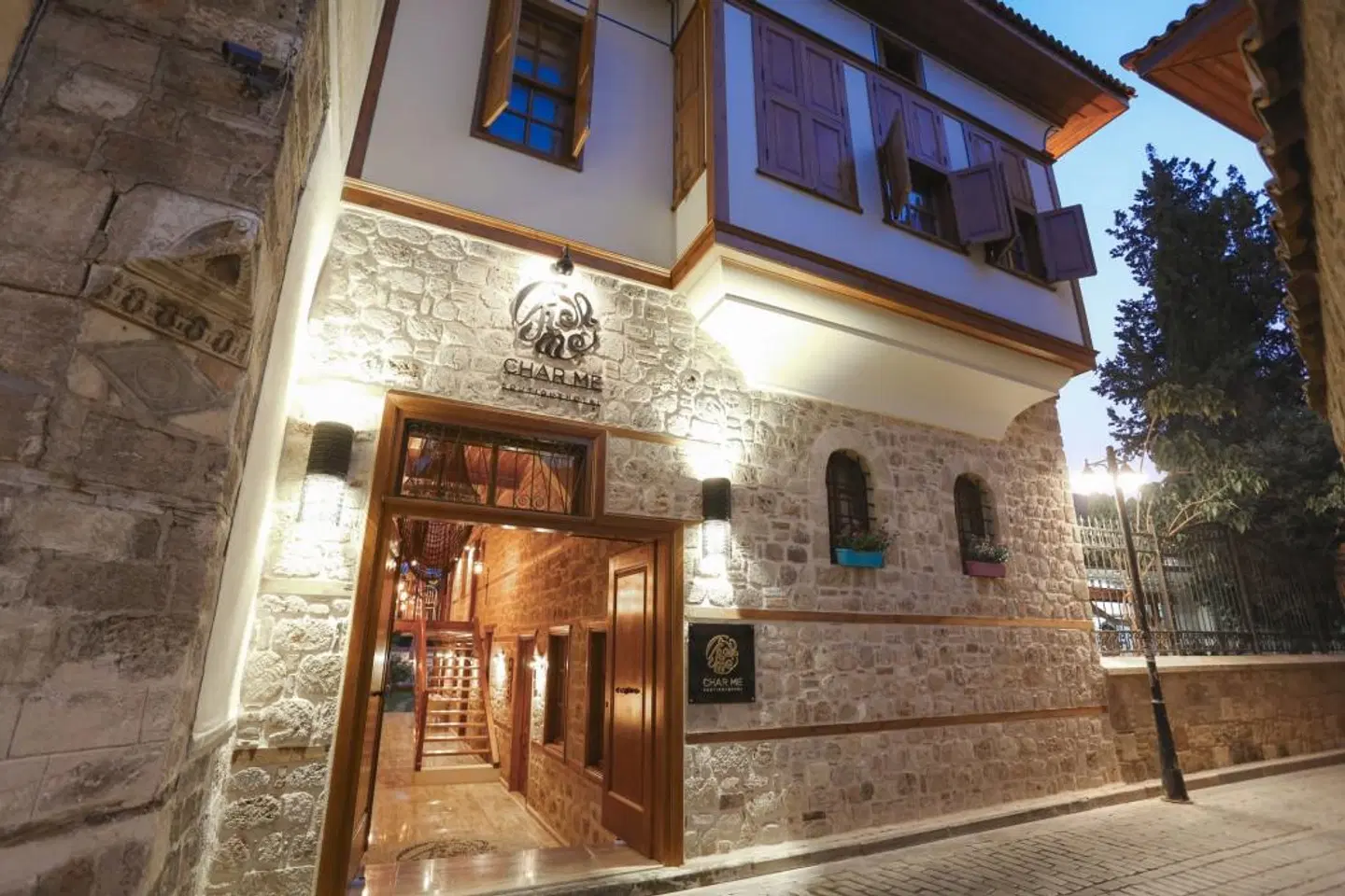 Char Me Boutique Hotel EXTERIOR