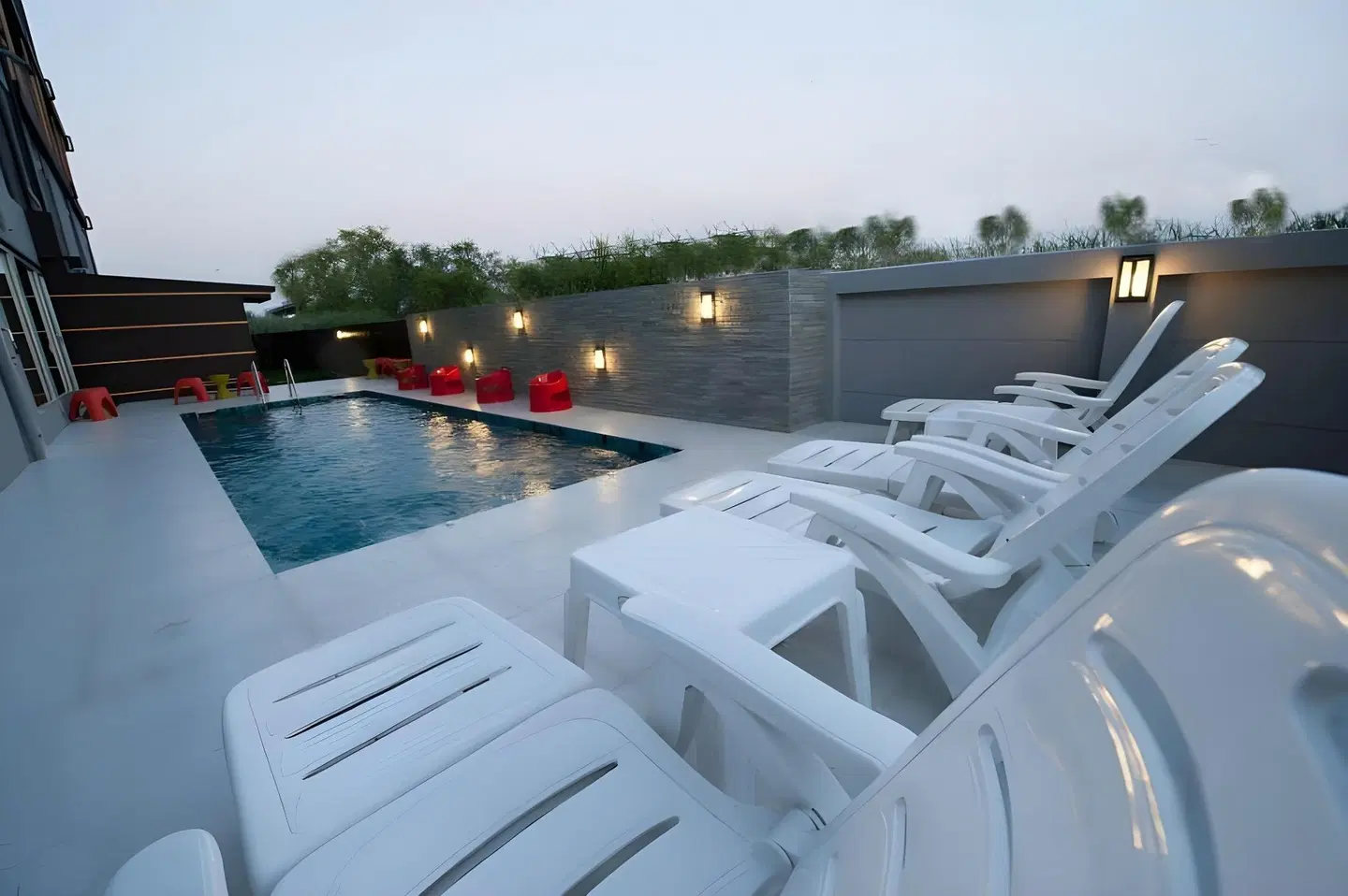 Dwella Suvarnabhumi OUTDOOR_POOL