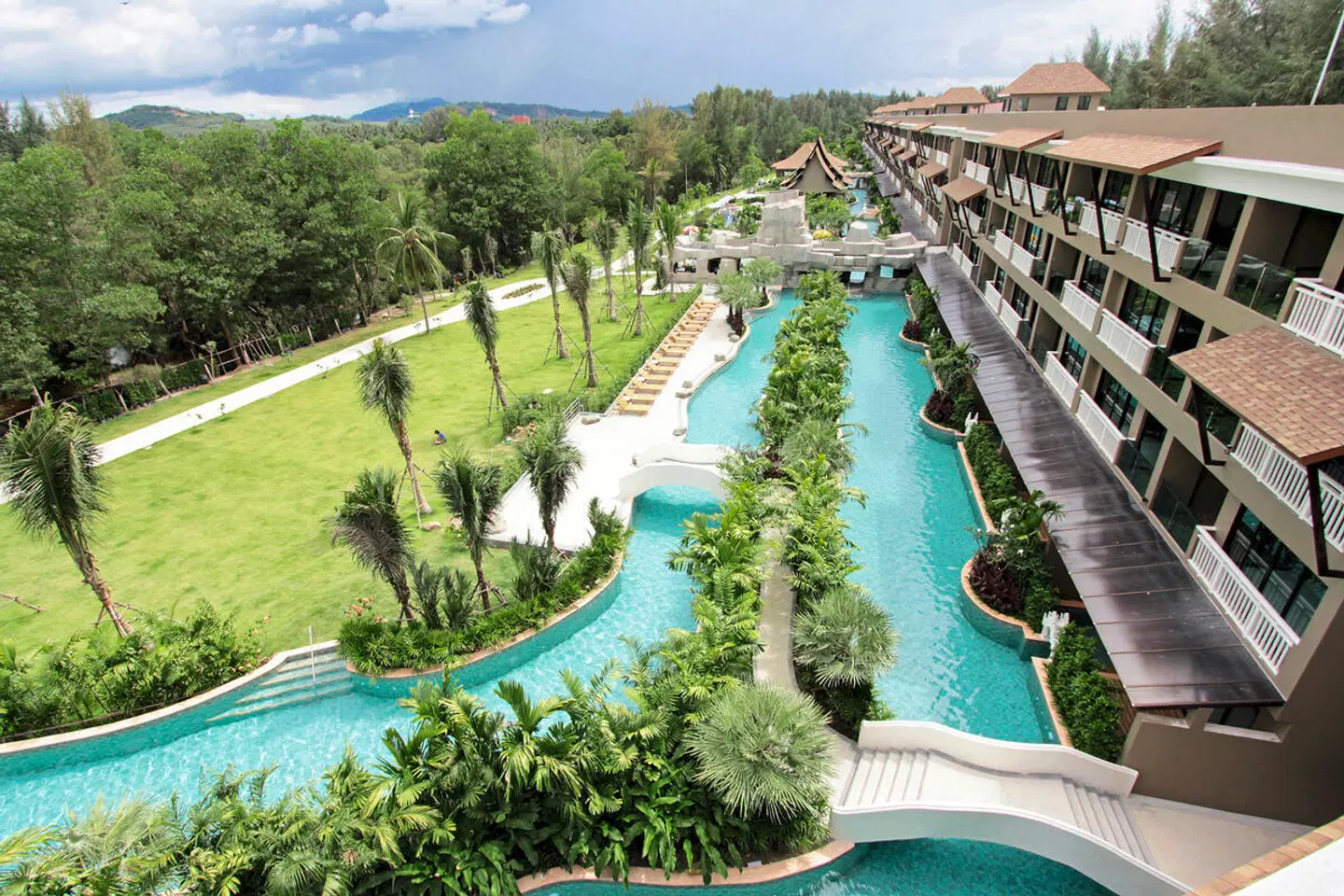 Maikhao Palm Beach Resort EXTERIOR