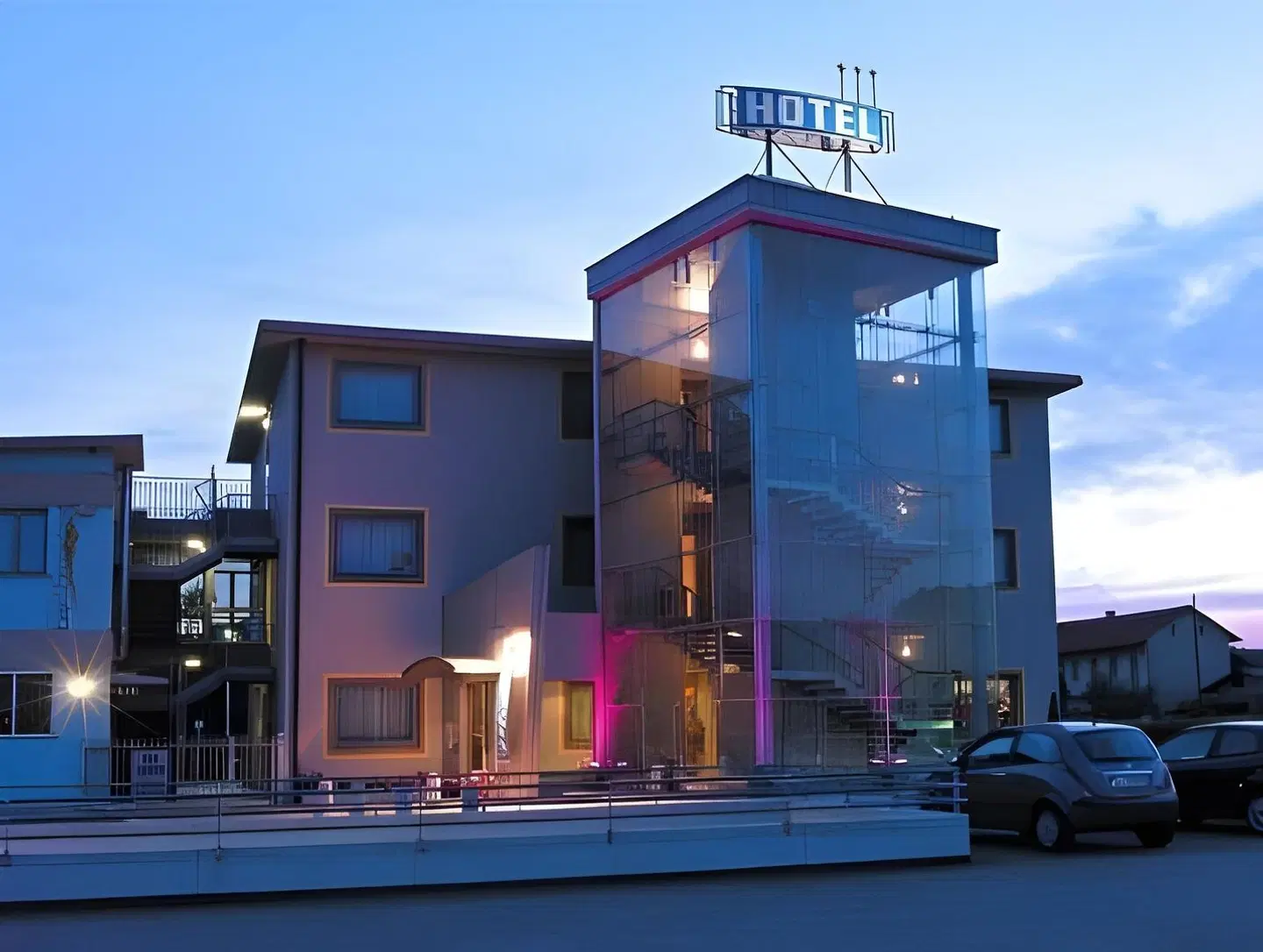 Medea EXTERIOR