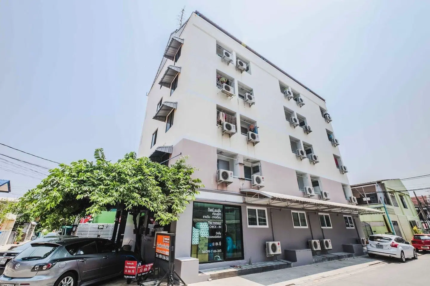 Don Muang Hotel EXTERIOR