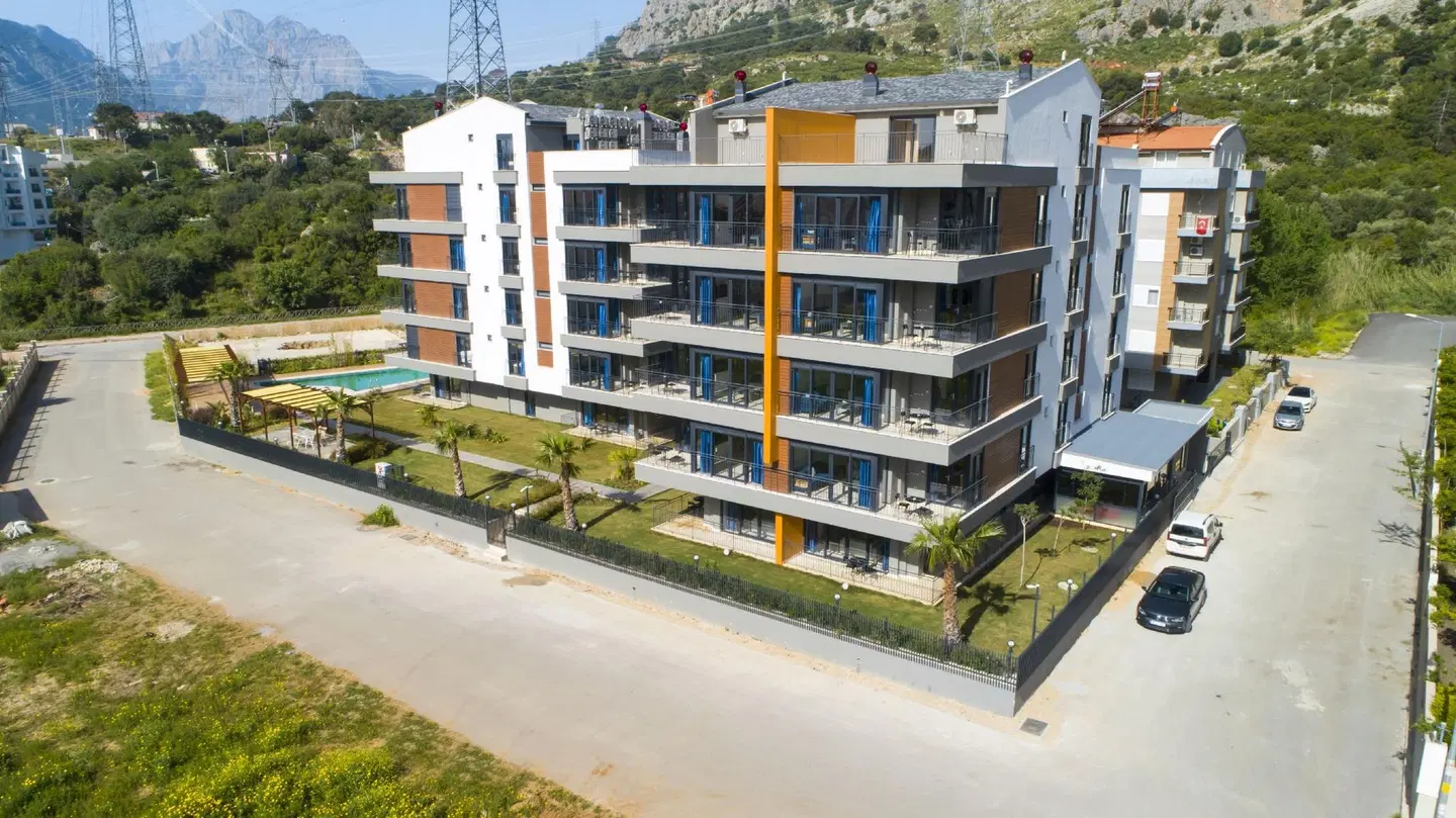 Mene Suites EXTERIOR