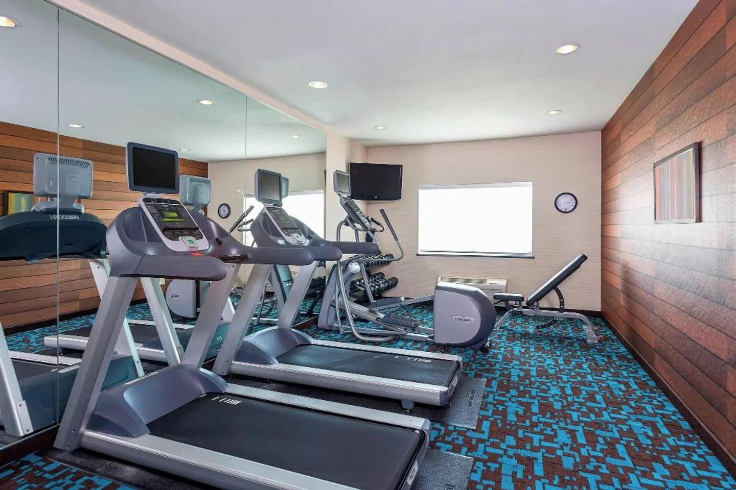 Fairfield Inn & Suites by Marriott Dallas Park Central SPORTS_AND_LEISURE