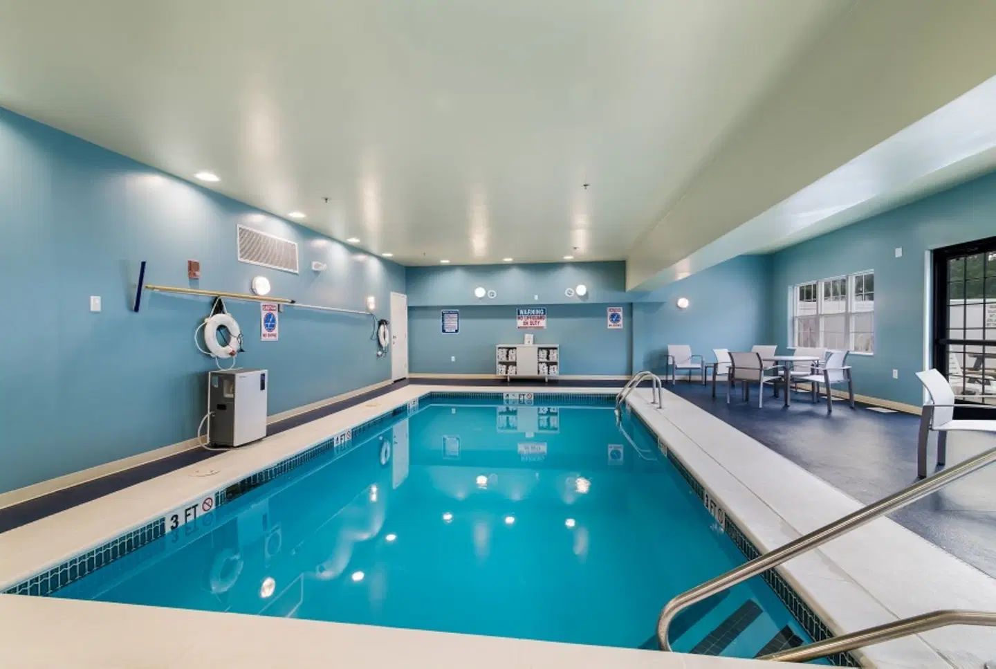 Holiday Inn Express Plymouth by IHG Hallenbad
