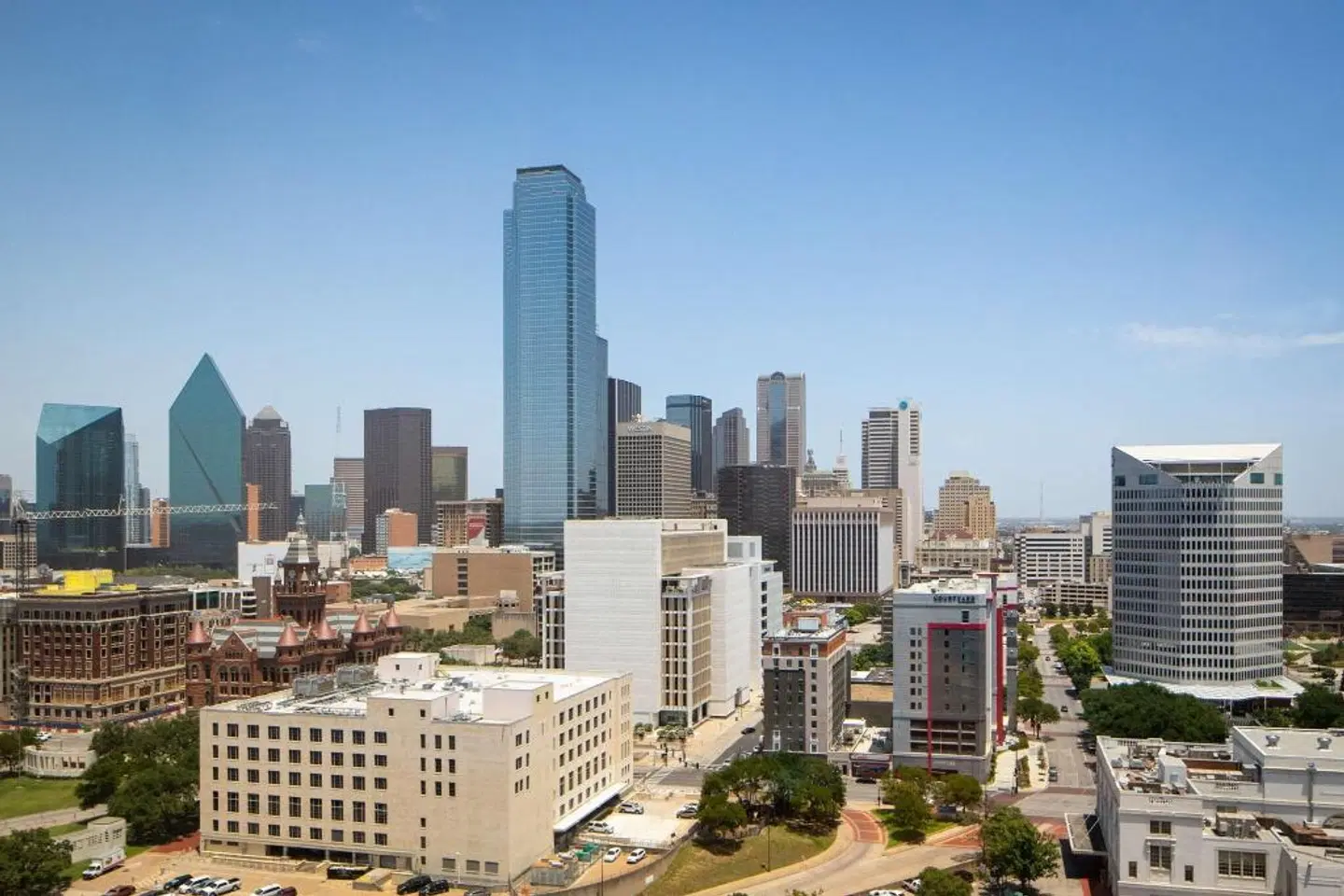 Hyatt Regency Dallas EXTERIOR