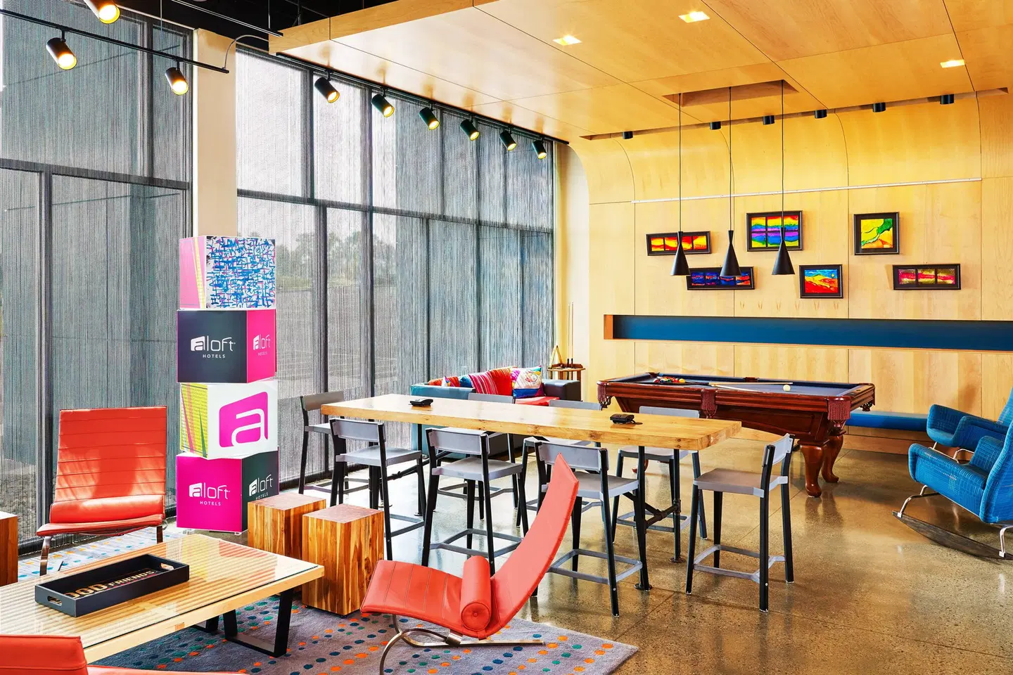 Aloft by Marriott Cleveland Beachwood Bar