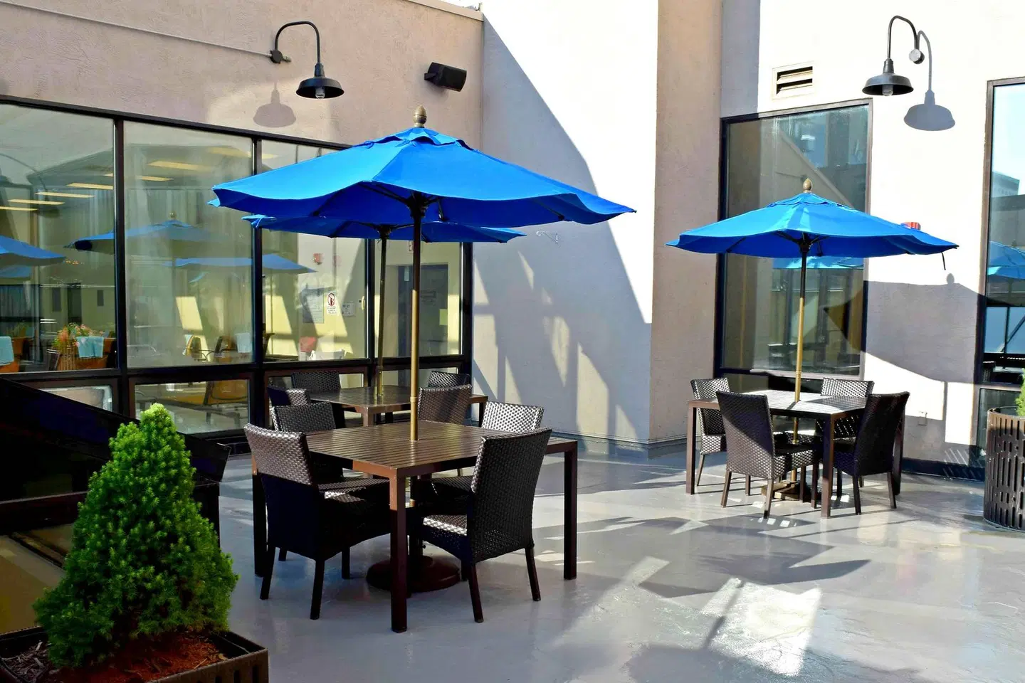Courtyard by Marriott Columbus Downtown Terrasse