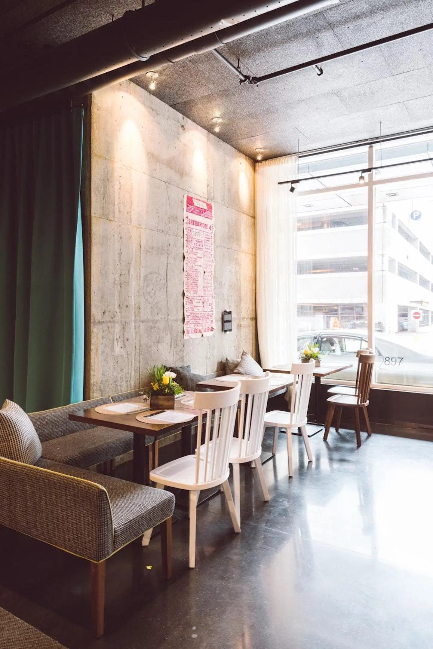 Alt Hotel Ottawa Restaurant