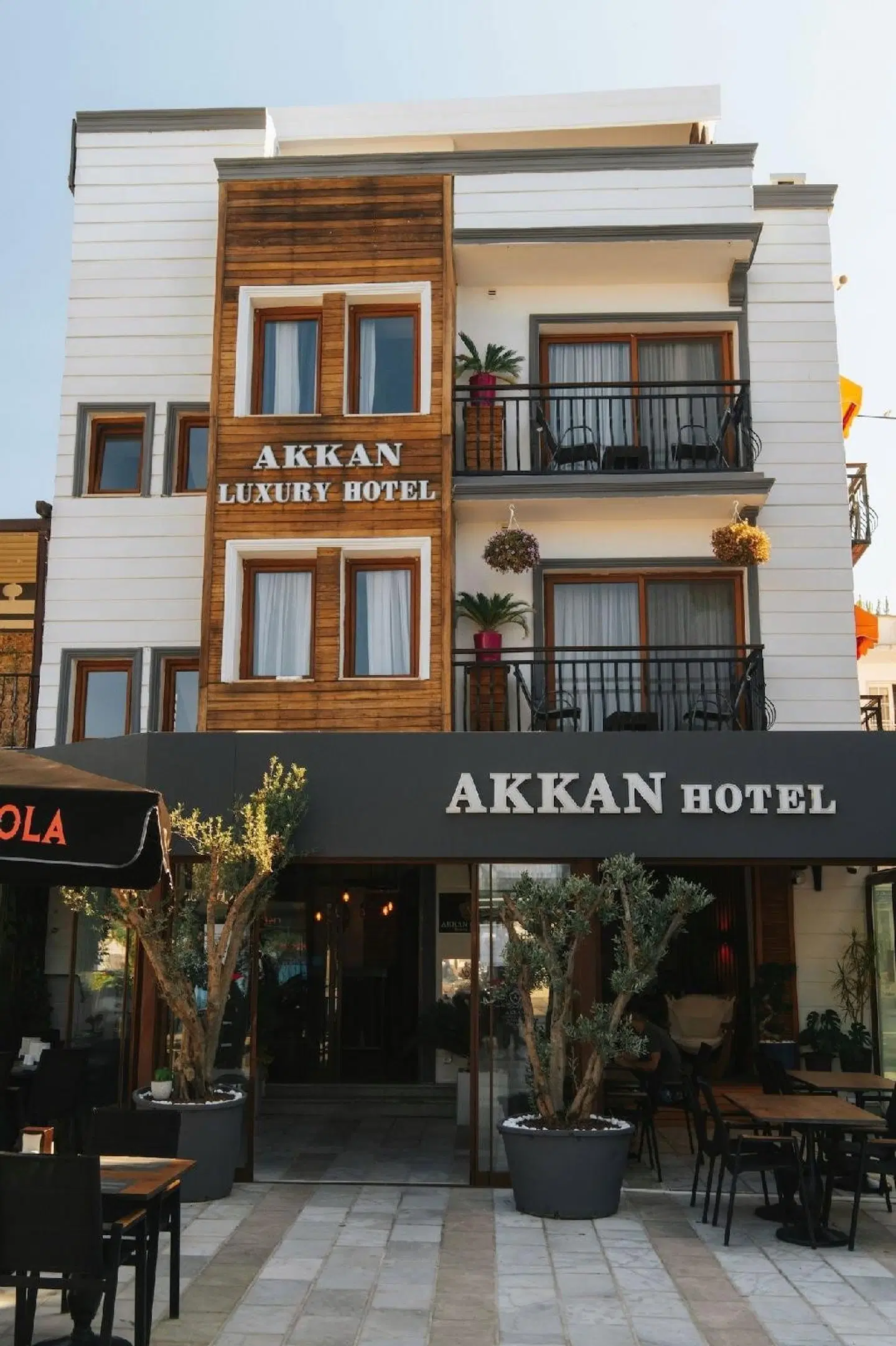 Akkan Luxury Hotel EXTERIOR