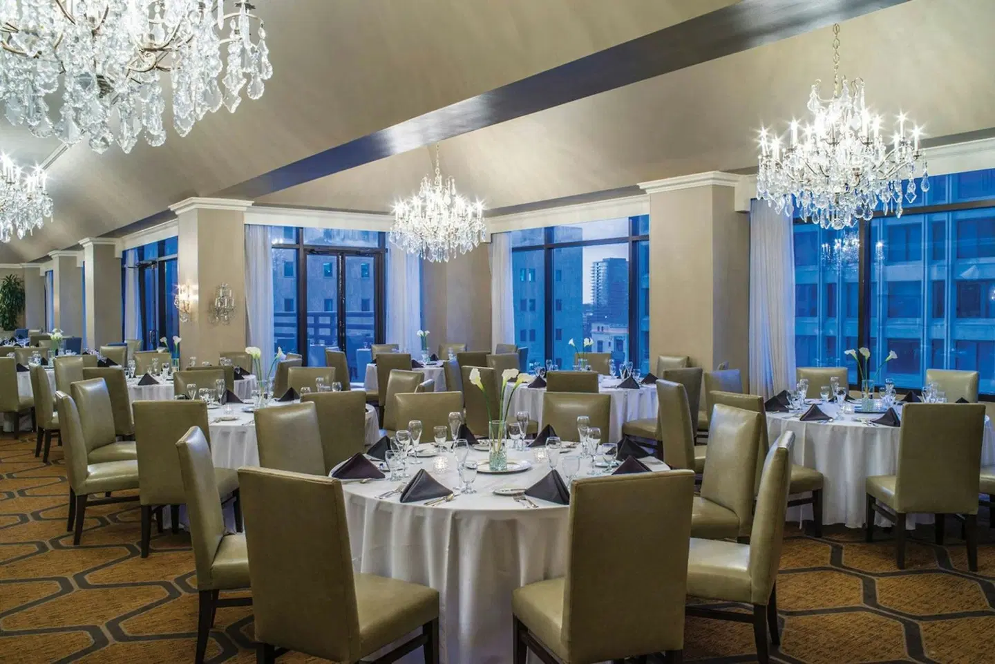 The Capital Suites Hotel Restaurant