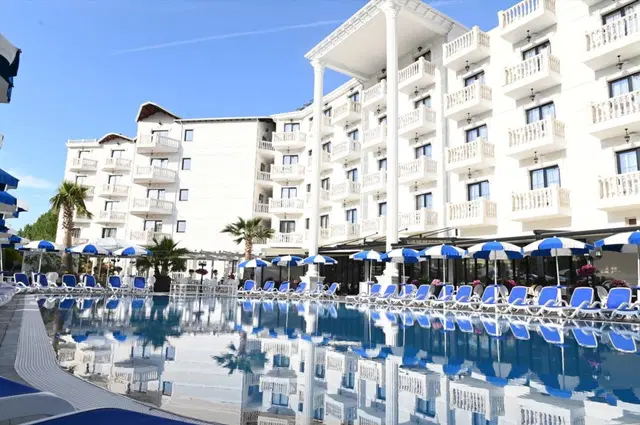 Onufri Hotel OUTDOOR_POOL
