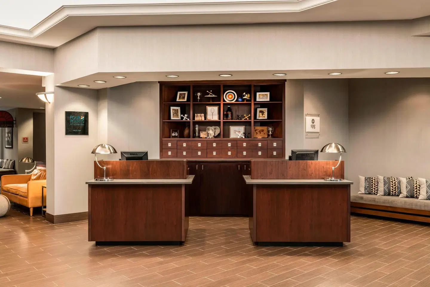Four Points by Sheraton Boston Logan Airport Revere Bar