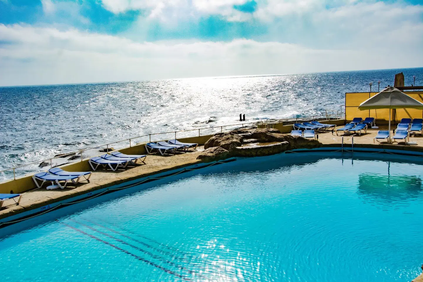 Preluna Hotel & Spa OUTDOOR_POOL