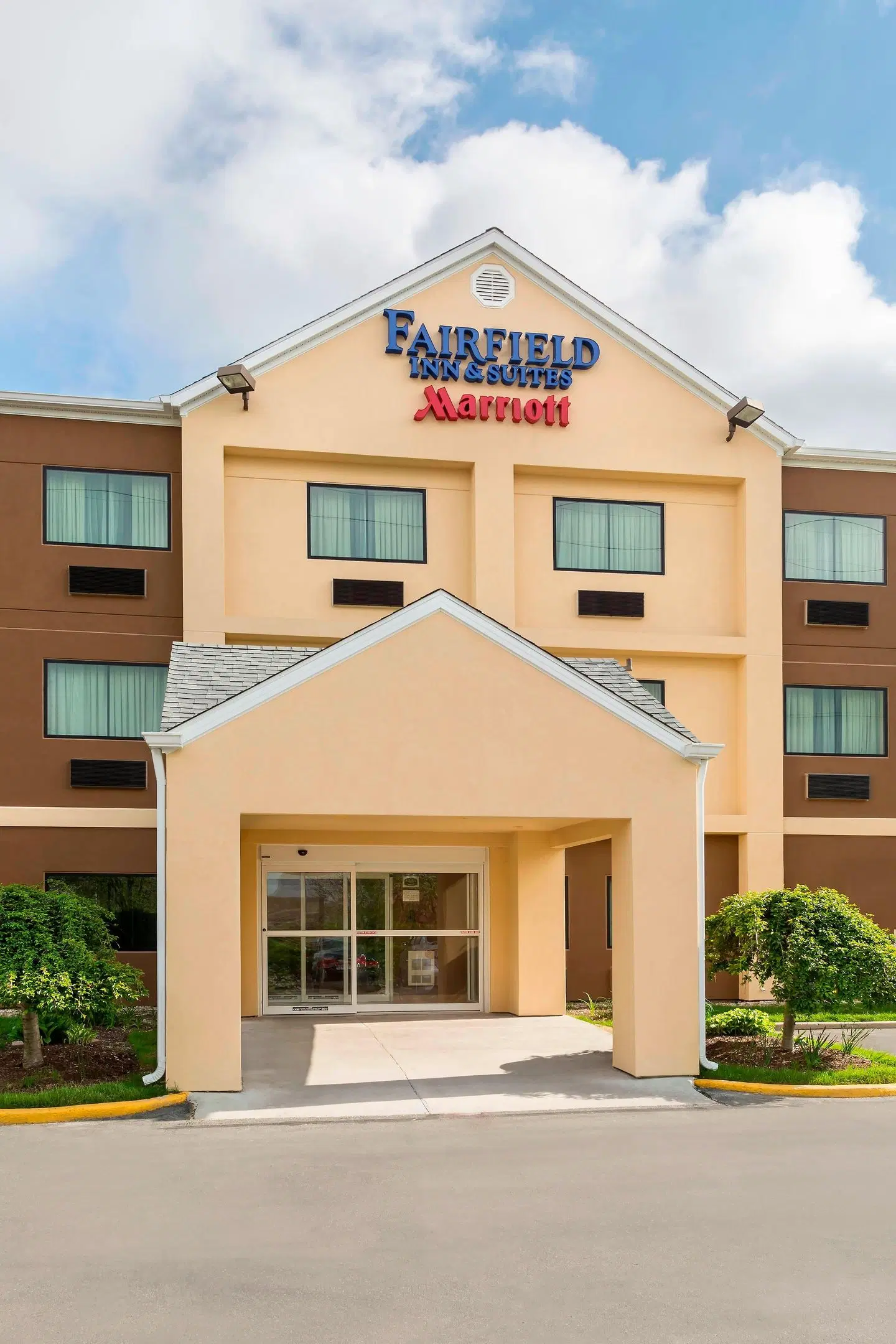 Fairfield Inn by Marriott Springfield EXTERIOR