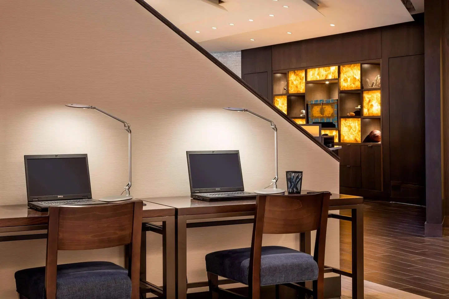 Four Points by Sheraton Norwood LOUNGE_LOBBY