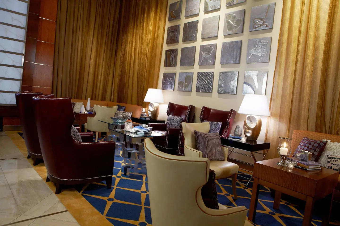 Renaissance Dallas Hotel Bar