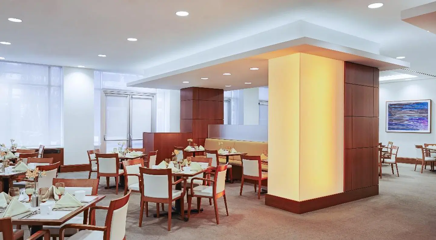 InterContinental Suites Cleveland by IHG Restaurant
